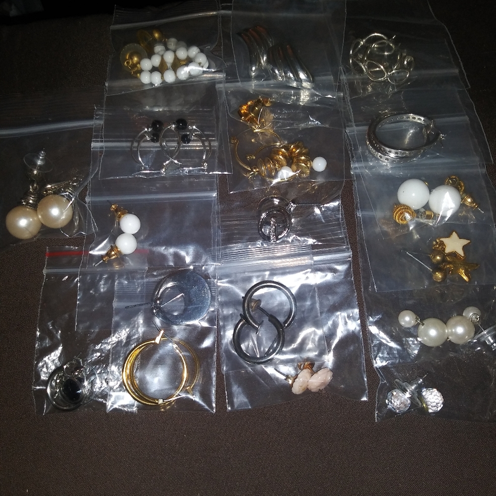 Many beautiful vintage earrings